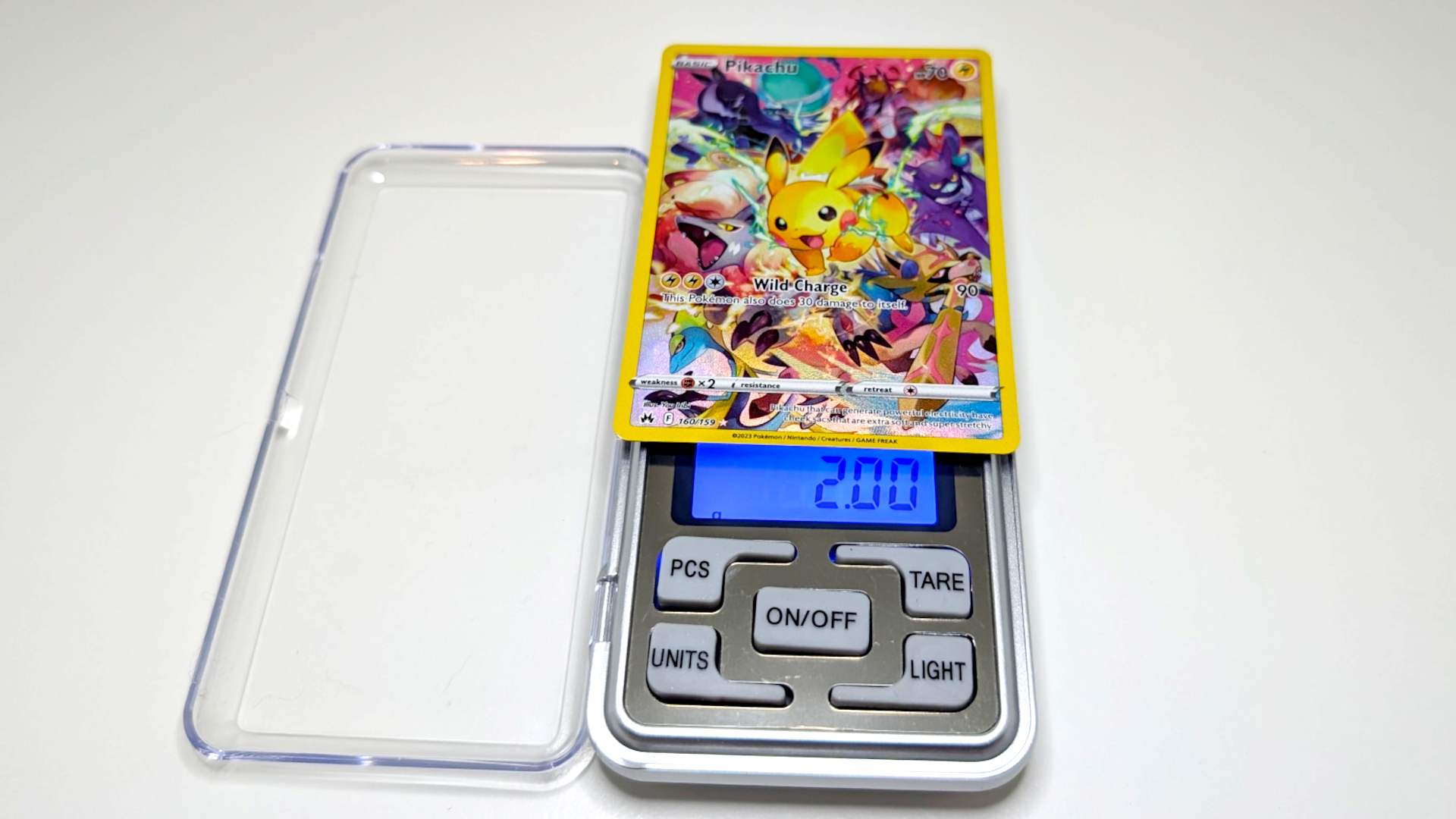 How Much Does a Trading Card Weigh? A Complete Guide for Collectors