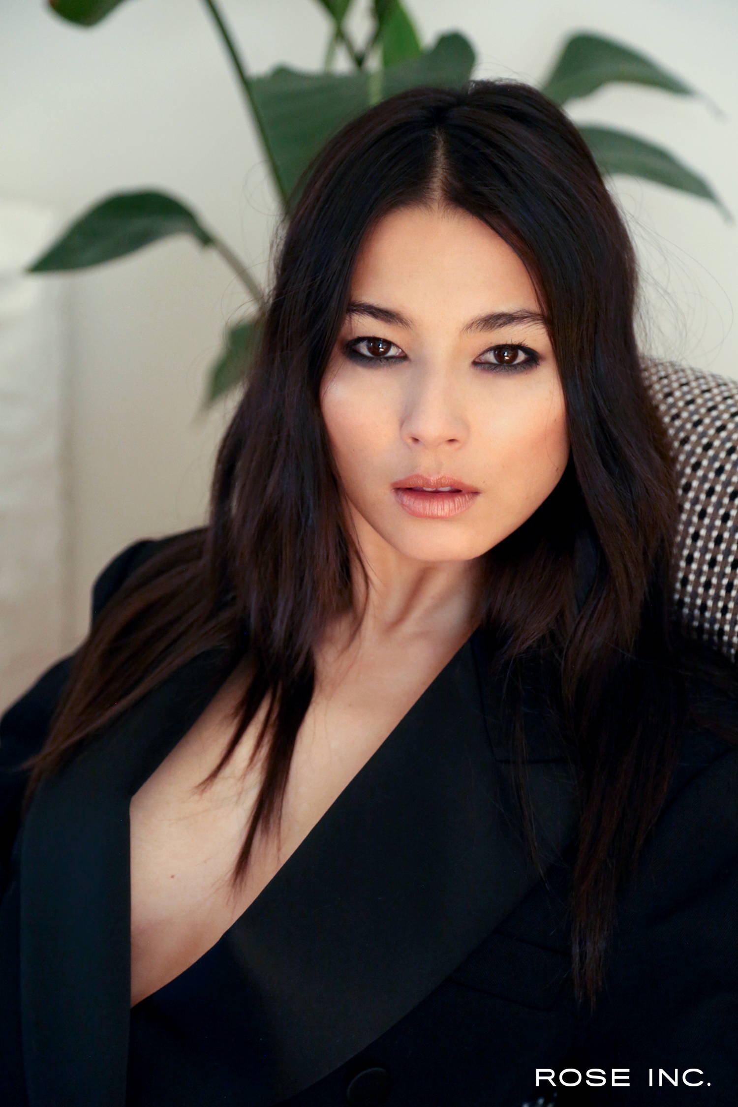 Jessica Gomes Net Worth: How Much Is the Australian Model Worth in 2024?