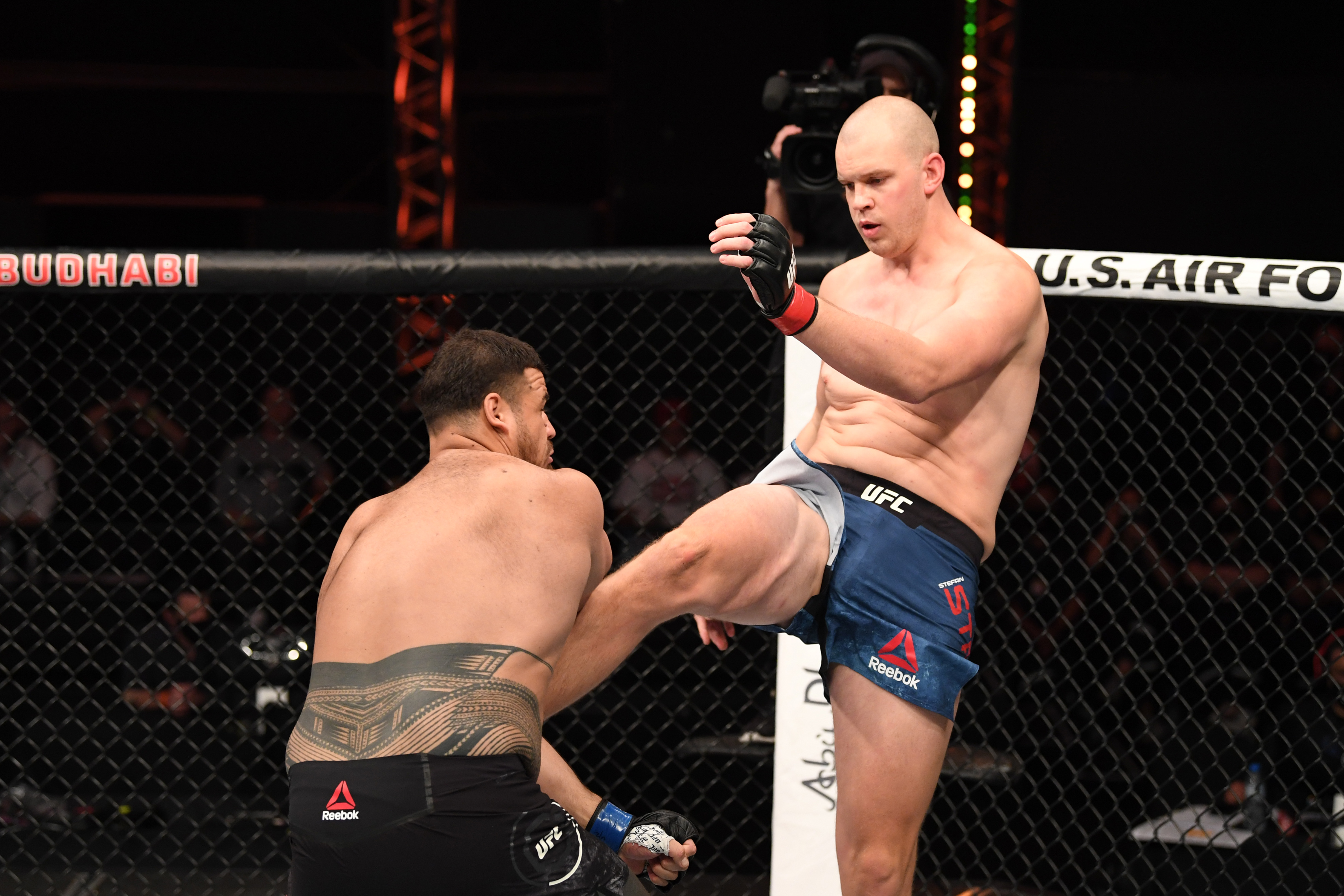 UFCs Tallest Welterweights: Meet the Fighters Who Stand Above