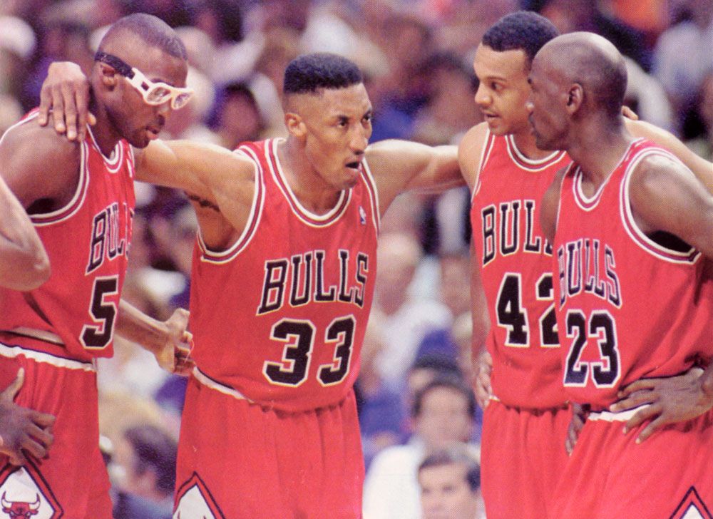 Inside the 1992-93 Chicago Bulls Roster: Stars, Stats, and Season Highlights