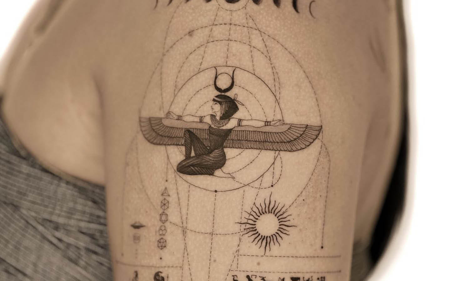 Exploring Scamacca’s Unique Tattoo Style: Meanings & Inspiration