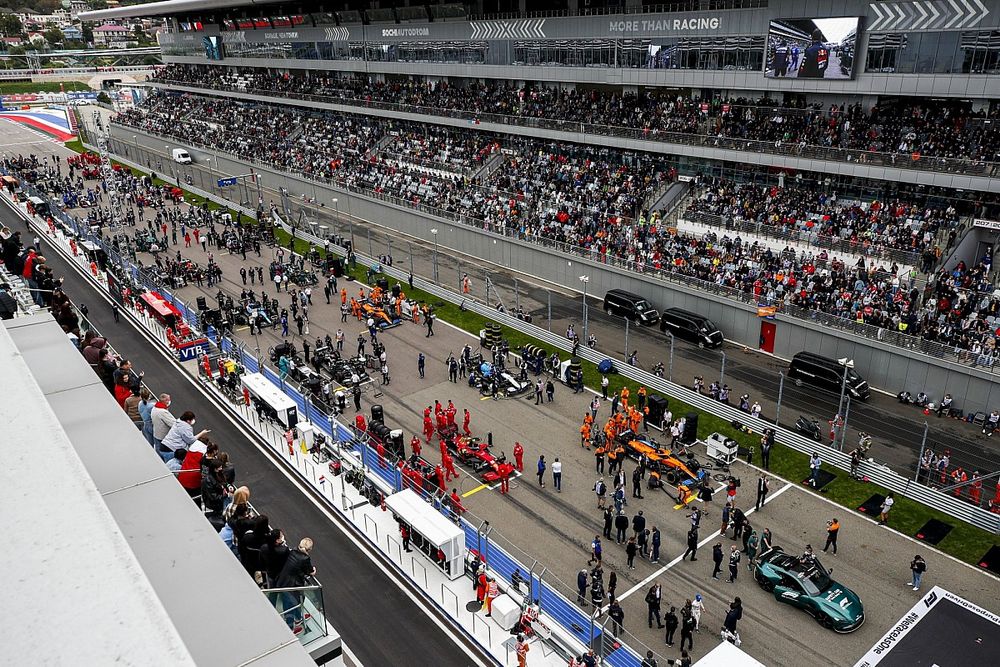 Top Hospitality Jobs in F1: Explore Exciting Career Opportunities