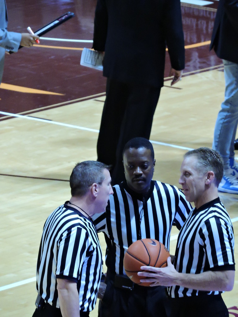 The Role of Chuck Jones as Referee in Major Basketball Tournaments
