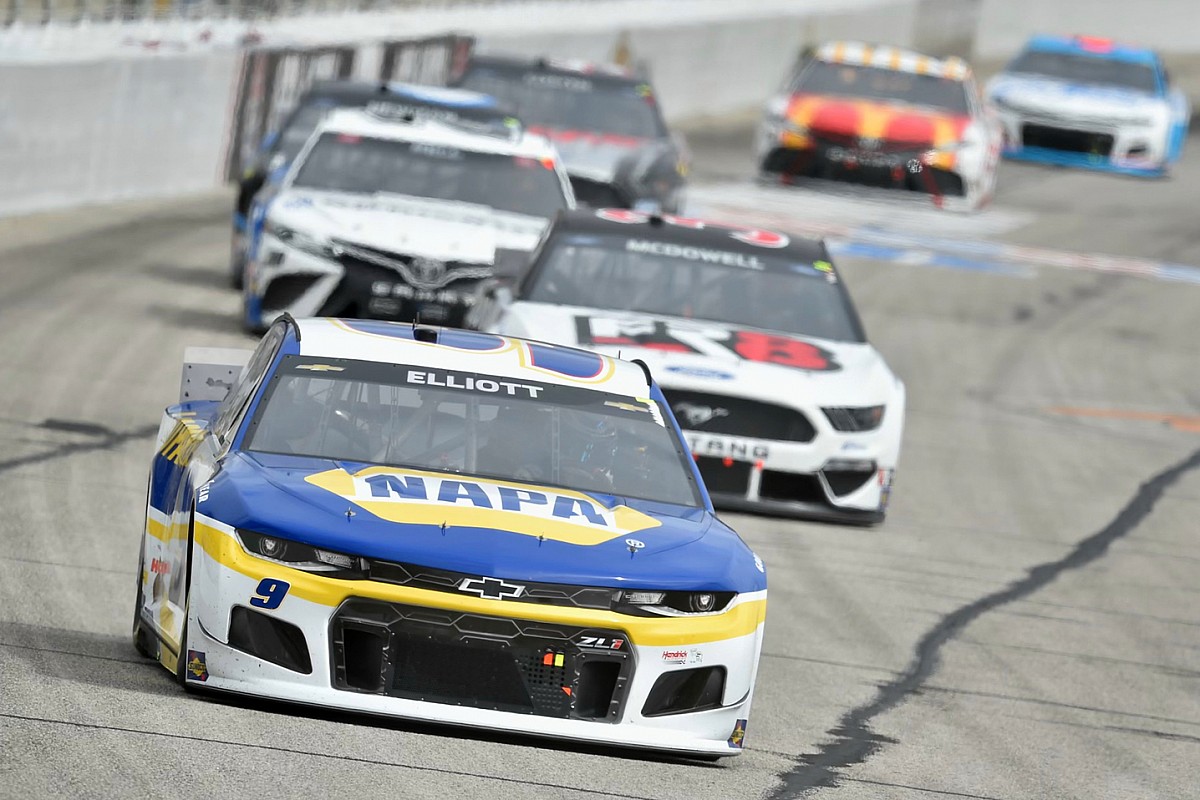 NASCAR License Requirements: How to Qualify and Apply