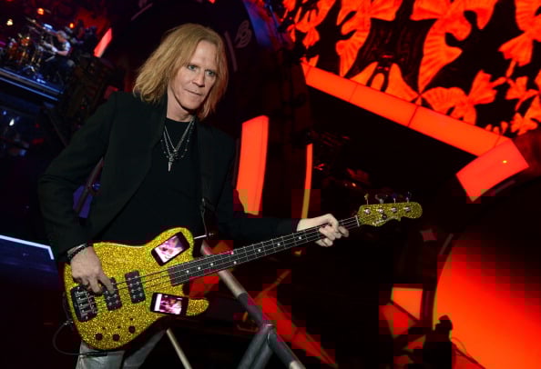 Tom Hamilton’s Wealth in 2023: A Look at the Aerosmith Legend’s Net Worth