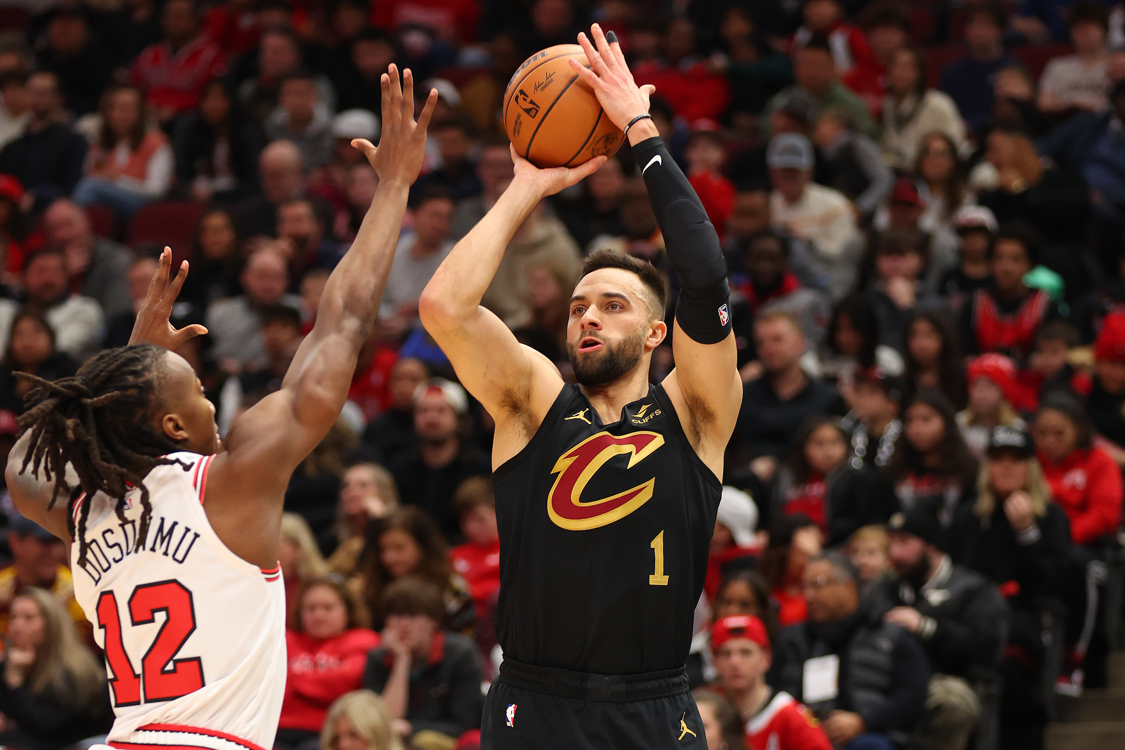 How Does Max Strus Perform Against the Bulls? Full Stats Analysis