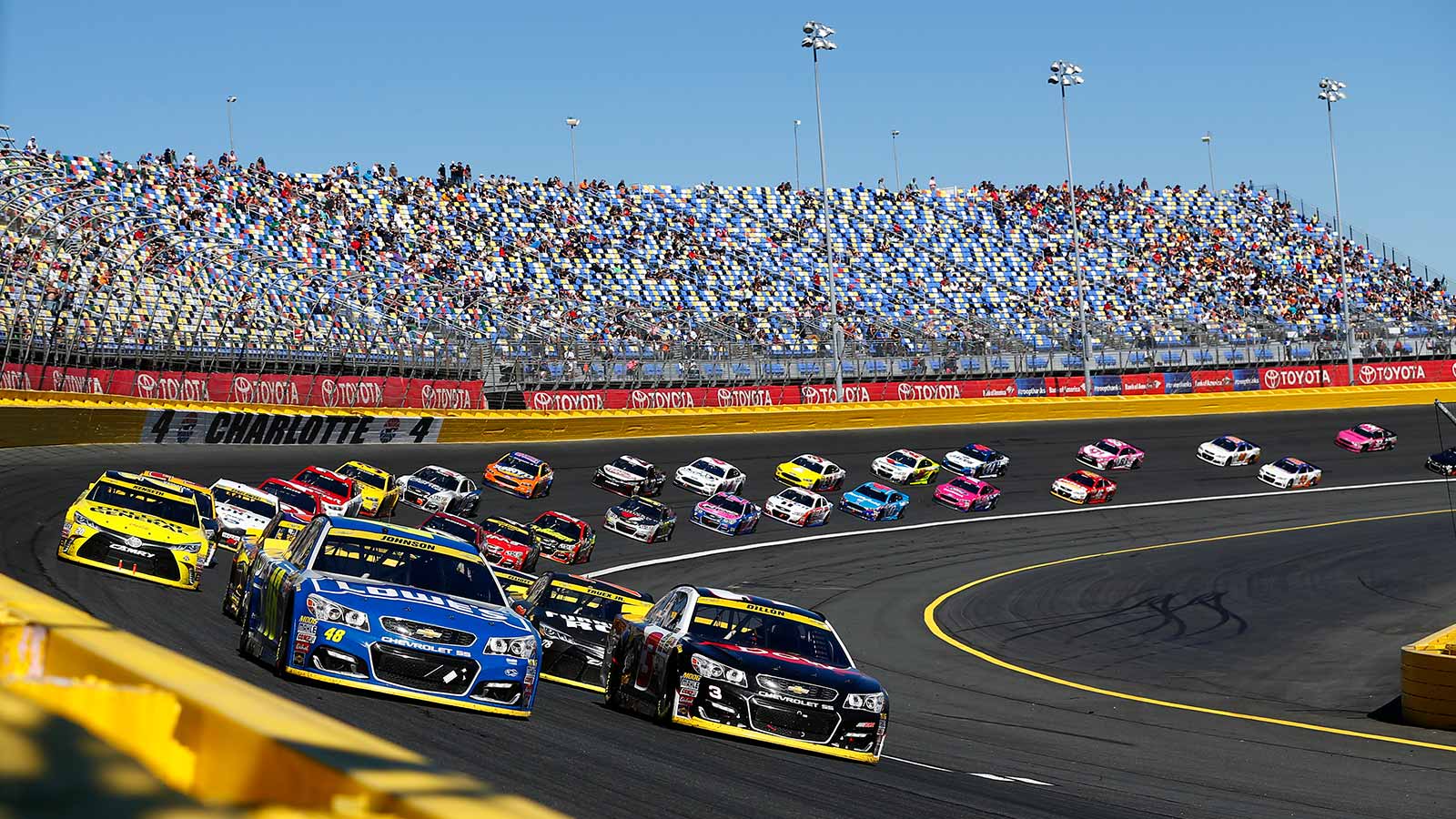 Step-by-Step Guide: How to Secure a NASCAR Hot Pass for Trackside Action
