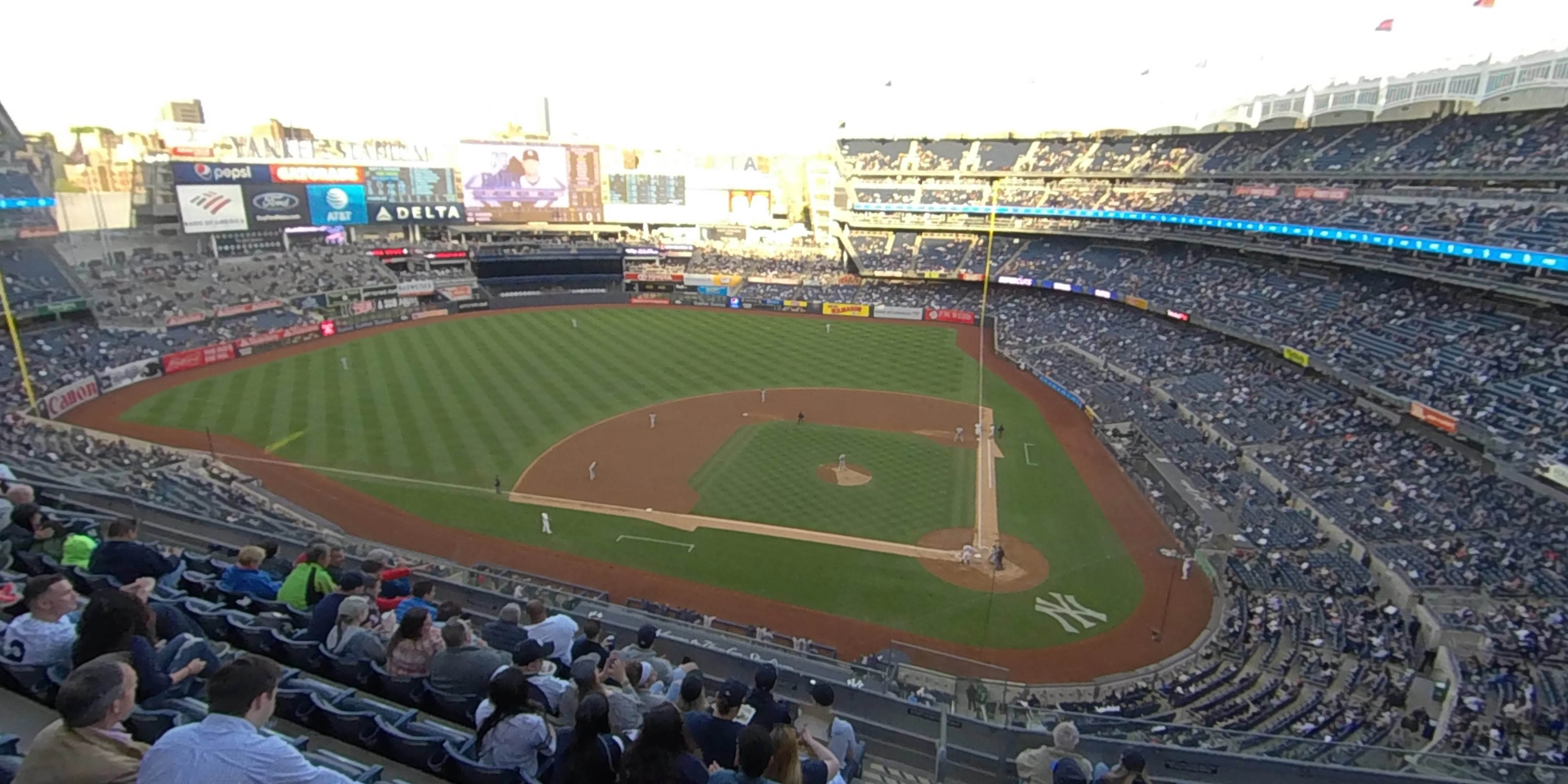 Yankee Stadium Section 323: Seating, Photos & Reviews