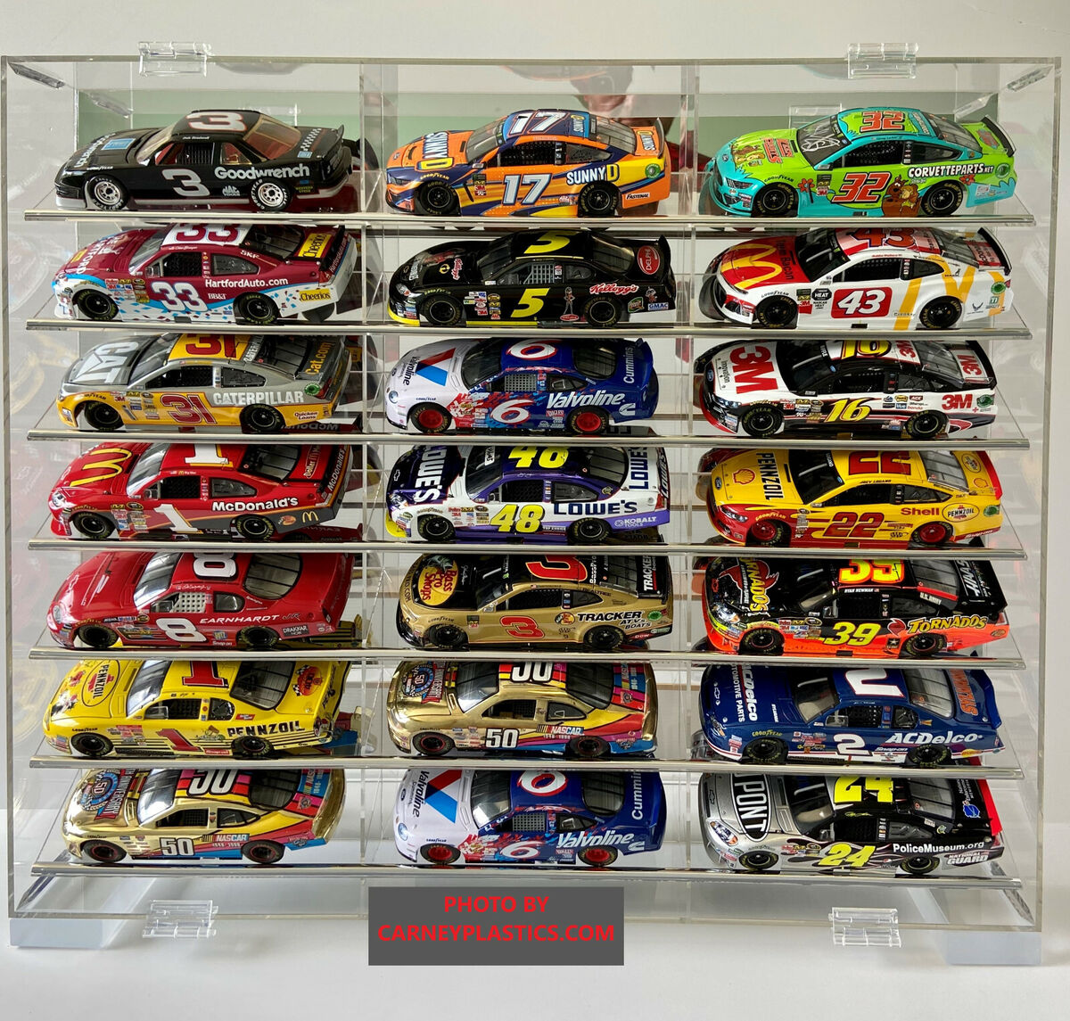 Best NASCAR Diecast Display Cases for 1:24 Scale Models