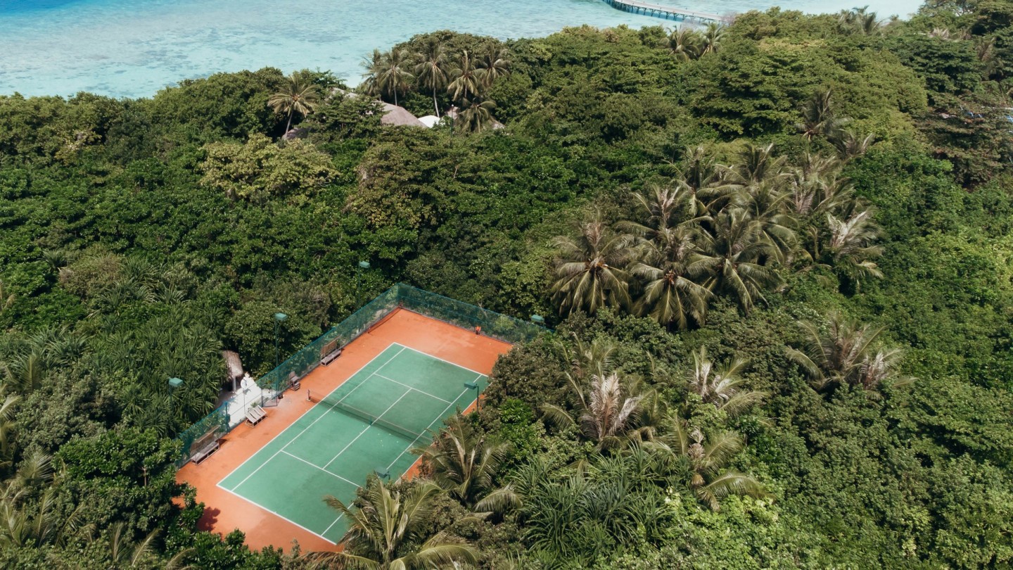 Discover the Worlds Most Beautiful Tennis Courts: A Global Tour