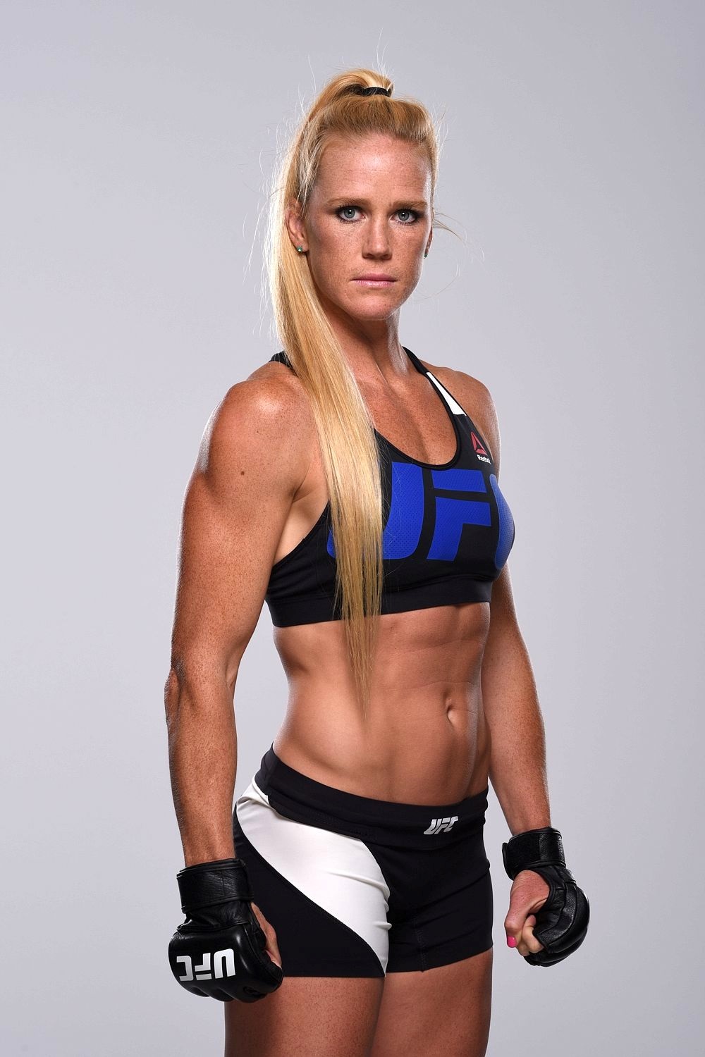 Holly Holms Height: How Tall Is the UFC Fighter Really?