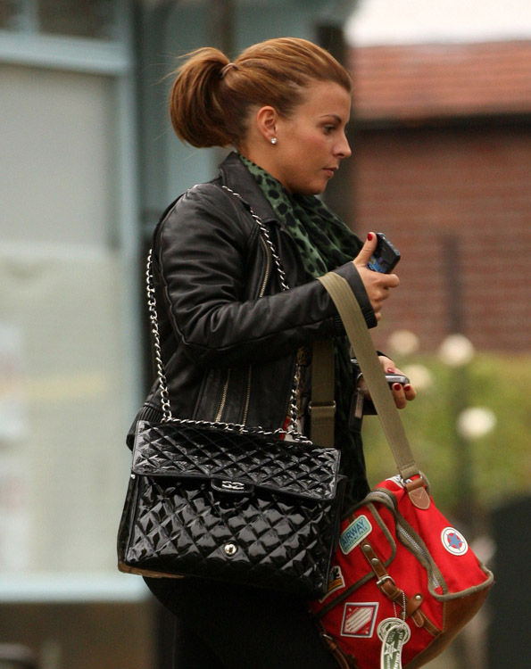How Celebrities Style Chanel Bags: Fashion Inspiration from the Stars