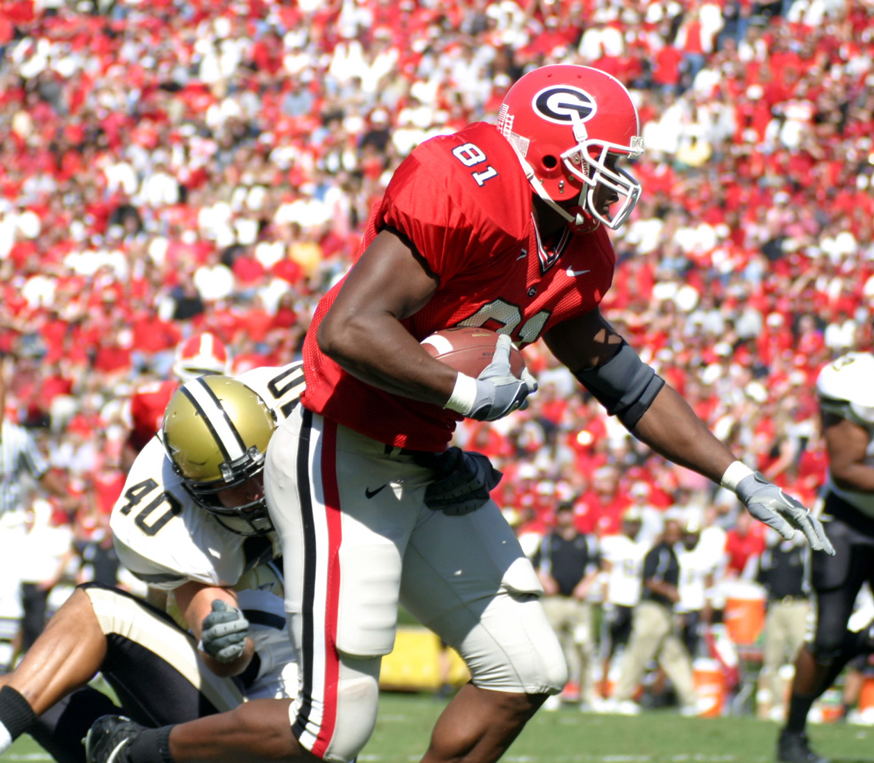 Explore the 2005 Georgia Bulldogs Football Roster and Season Highlights