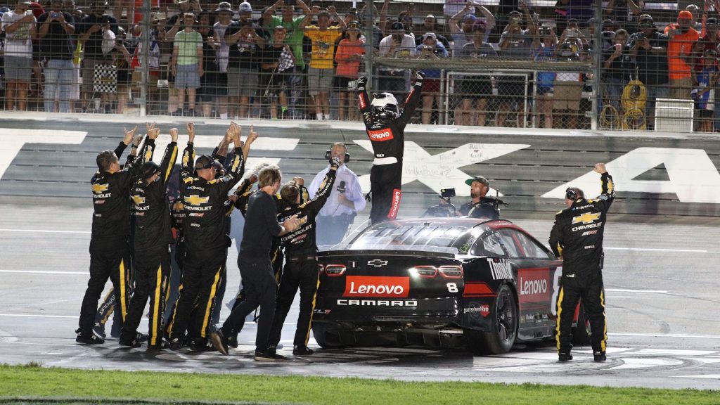 NASCARs Best Drivers at Texas: Who Dominates the Track?
