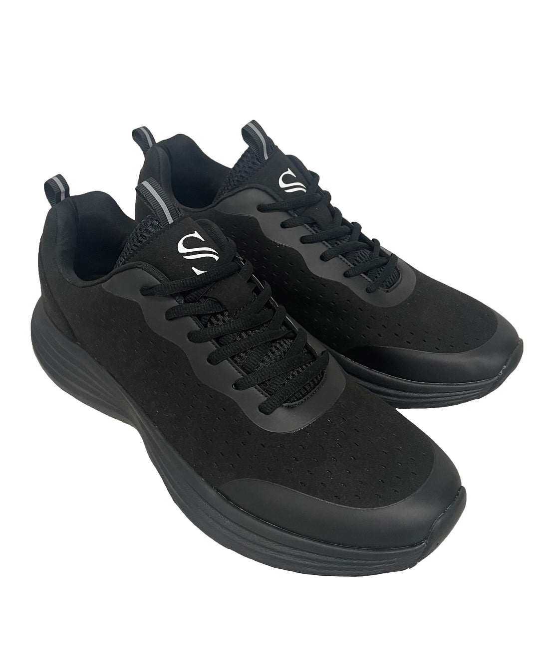 Best All Black Referee Shoes for Comfort and Performance