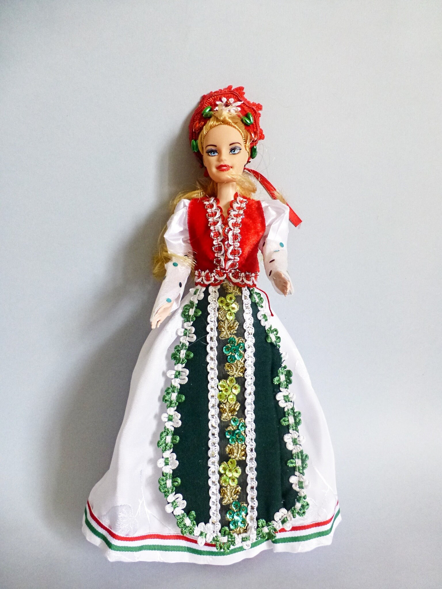Find the Best Hungarian Barbie Doll Collection – Traditional Style and Quality