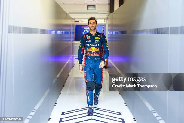 Exclusive Daniel Ricciardo Photoshoot Collection: High-Res Images from F1