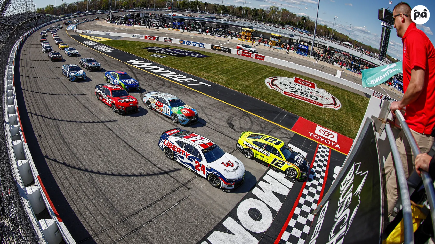 How Fast Do NASCAR Cars Reach? Top Speed Explained and Race Factors