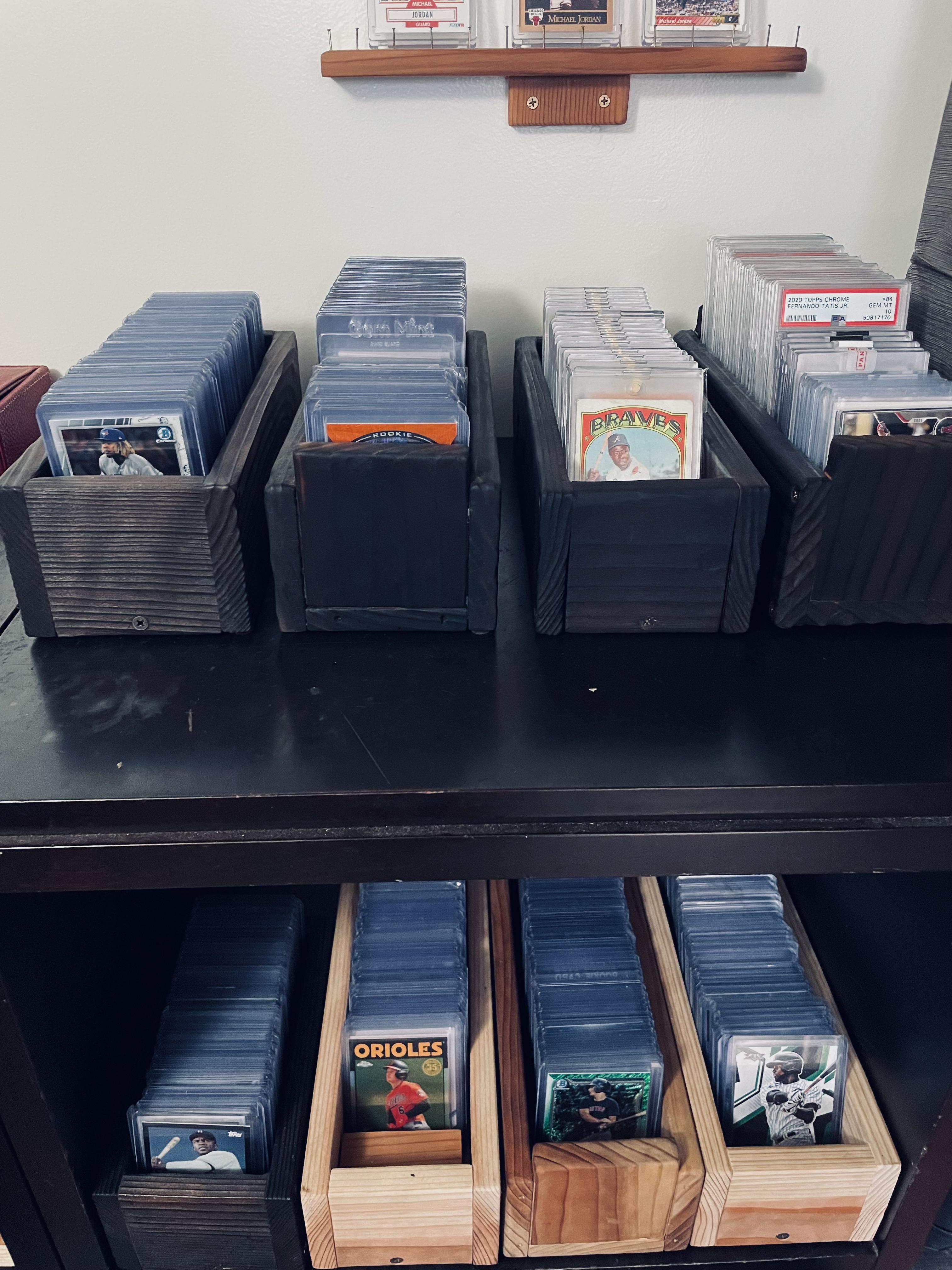 How to organize baseball cards for storage? Best methods!