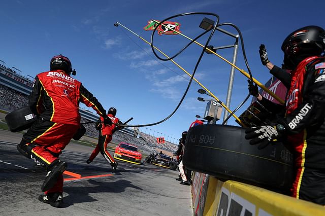 How Do You Become a NASCAR Pit Crew Member? Heres Everything You Need to Know