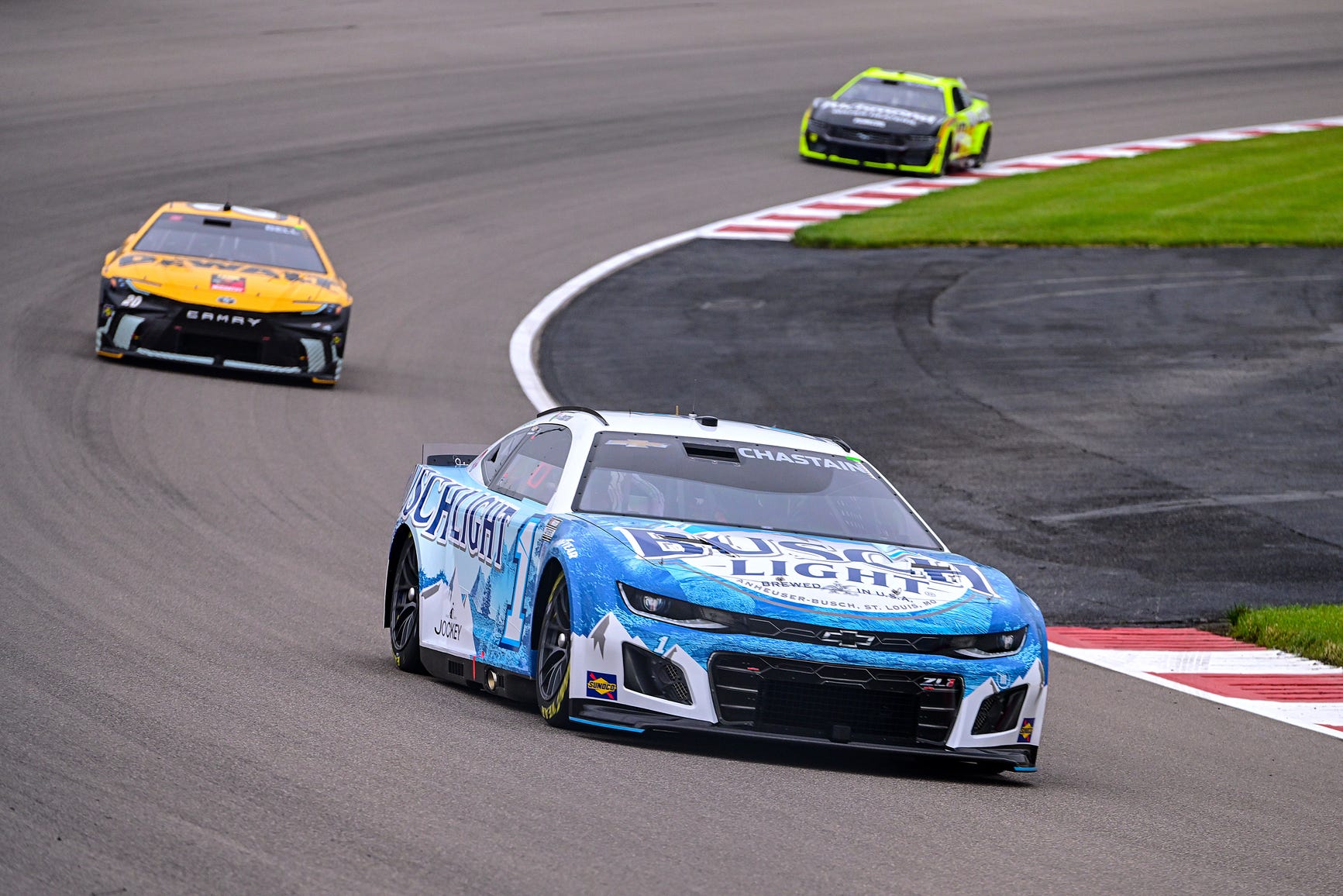 NASCAR Race Today: Pole Position Winner and Starting Grid