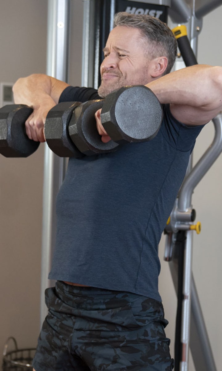 Tennis Elbow Pain When Lifting Weights? How to Modify Your Routine