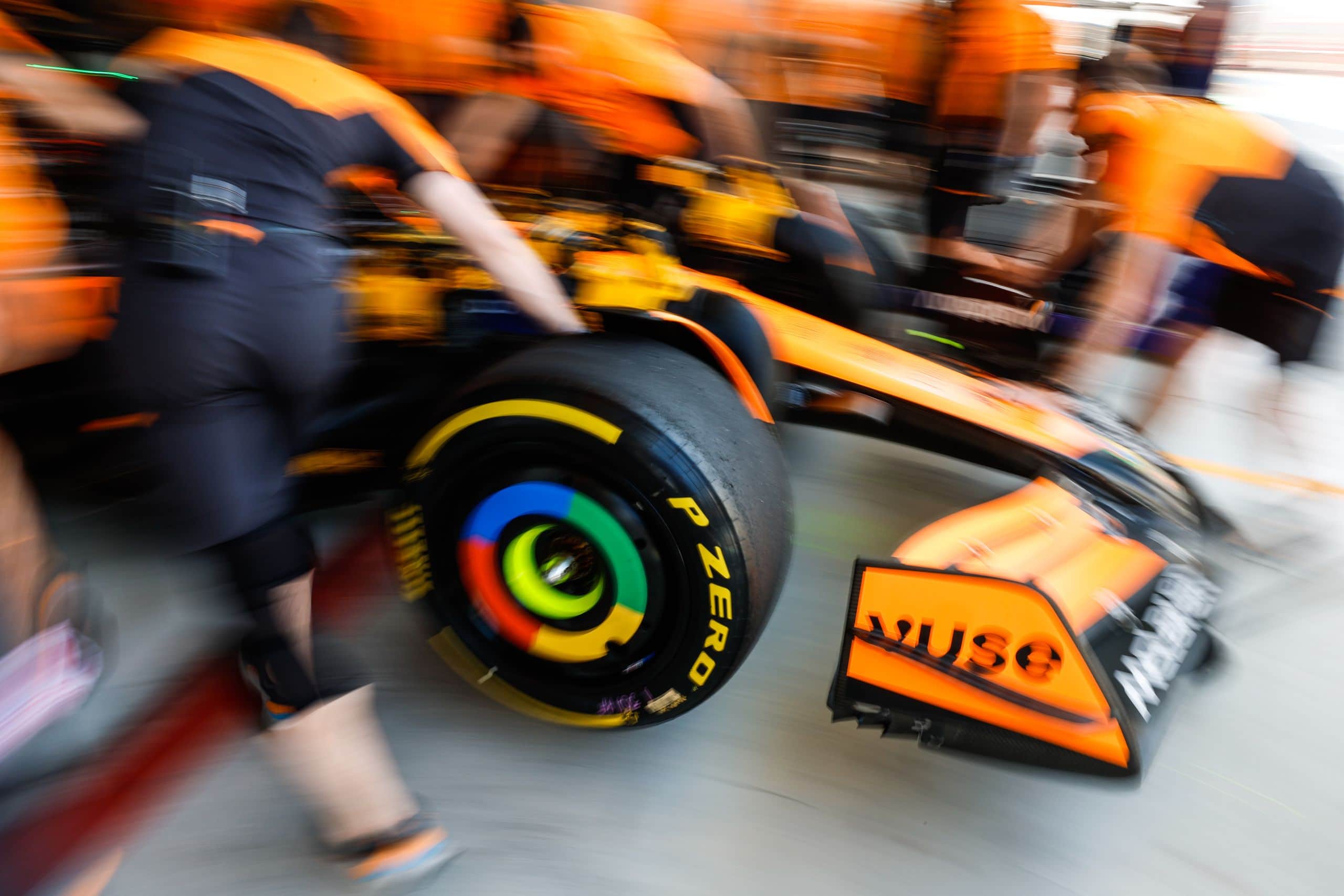 Whats the Difference Between NASCAR and F1? (Stock Cars vs. Open-Wheel Explained Simply)
