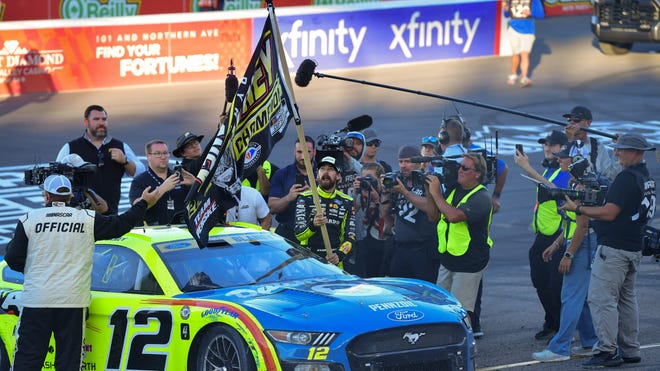 What is the Lineup for Todays NASCAR Race: Drivers and Positions