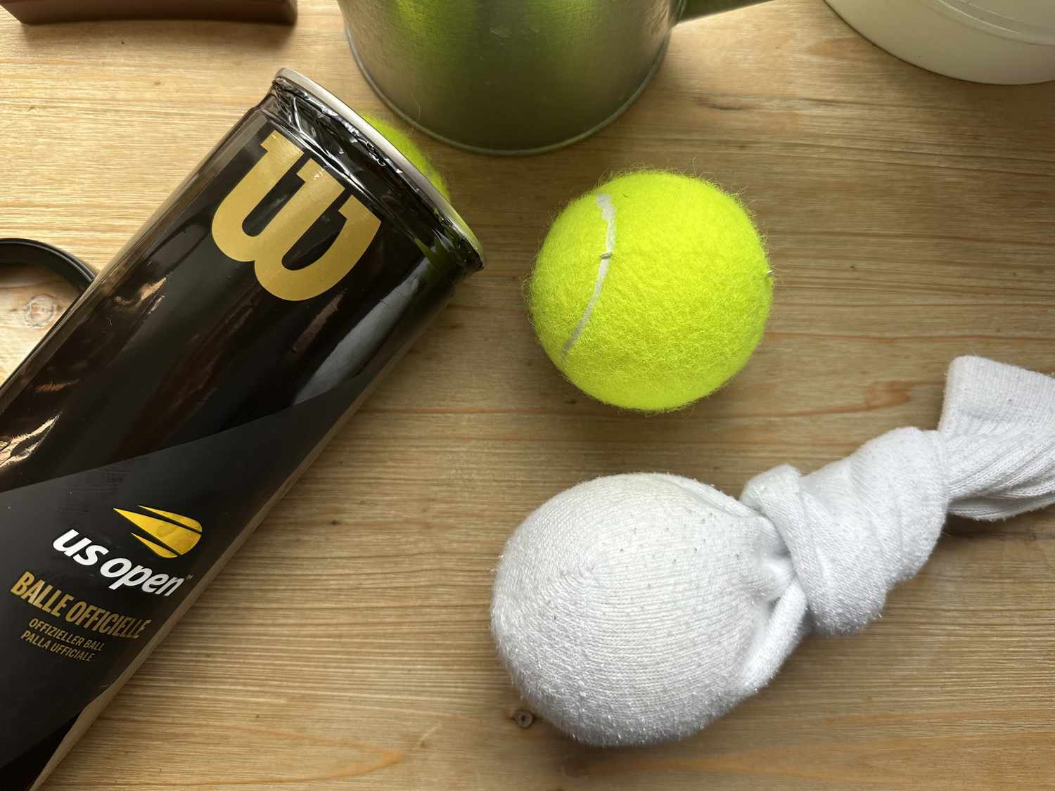 The Simple Trick of Putting Tennis Balls in the Dryer for Fluffy Clothes