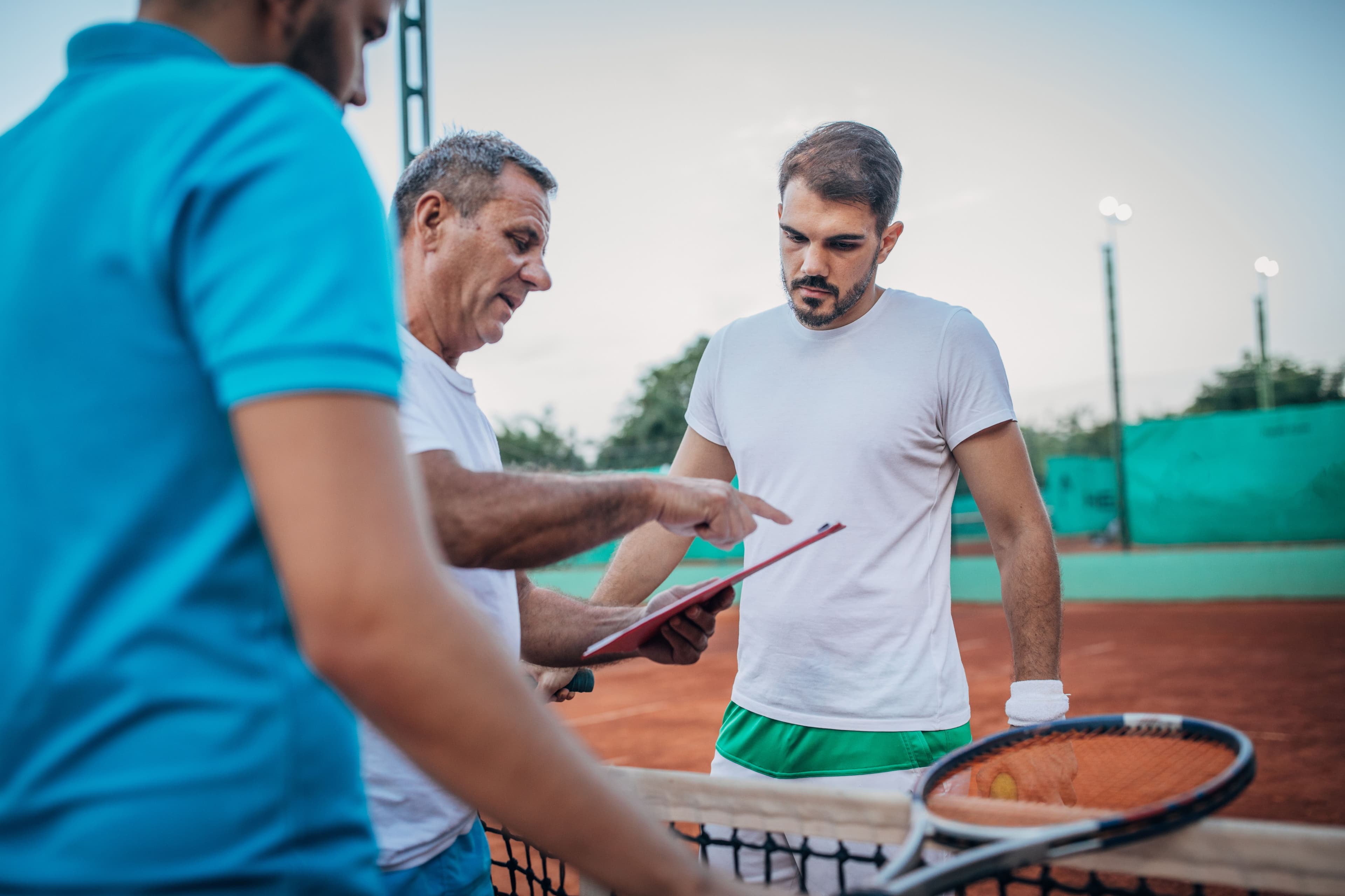 How Much Does a Professional Tennis Coach Make? Get the Inside Scoop Now!