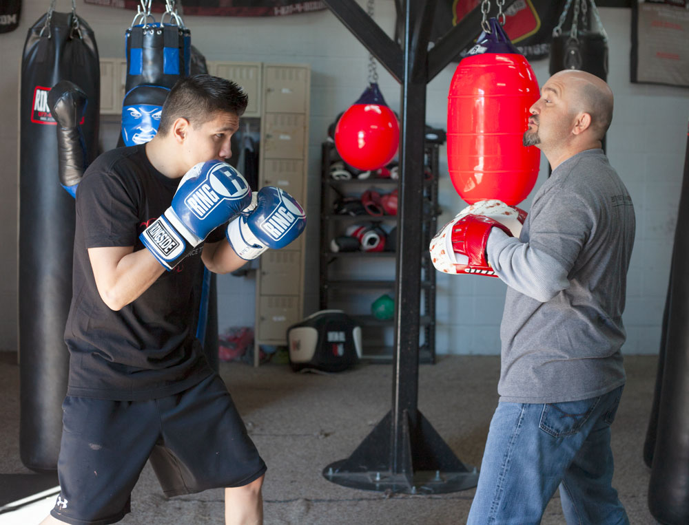 How to Find a Boxing Coach? Simple Tips to Get Started