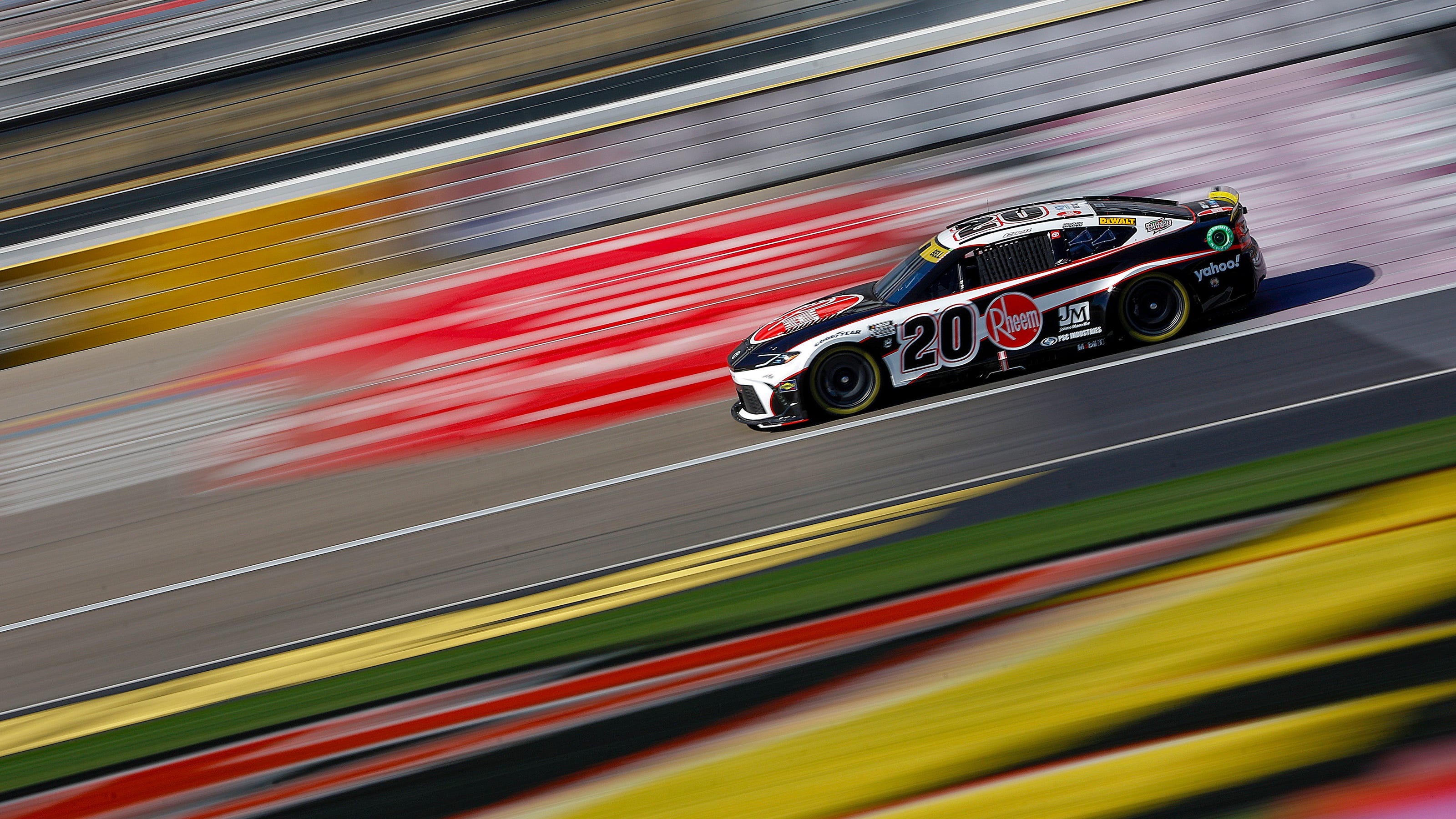 Want to Know What Was the Starting Lineup for NASCAR Today? Click Here