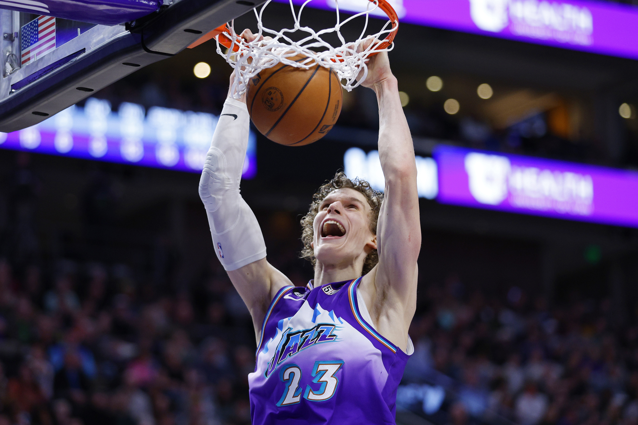 How much is a 10-day contract in the NBA? Lets break down the money involved.