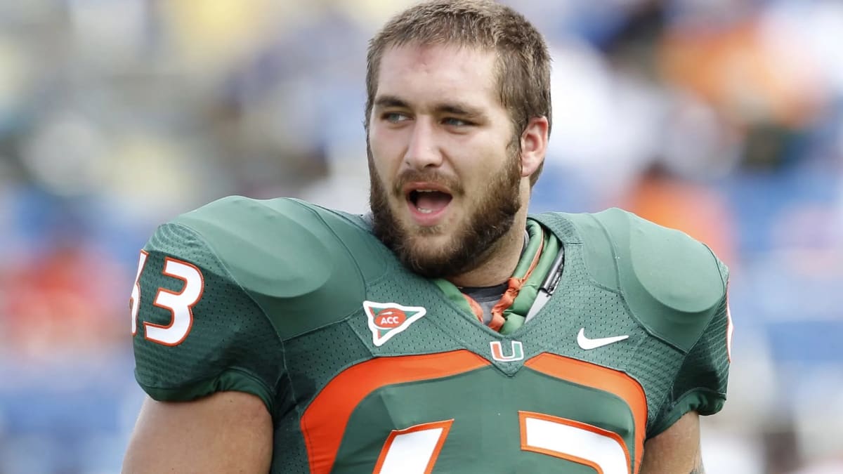 de lon NFL Journey: How Good Is He? (Simple Breakdown of His Career)