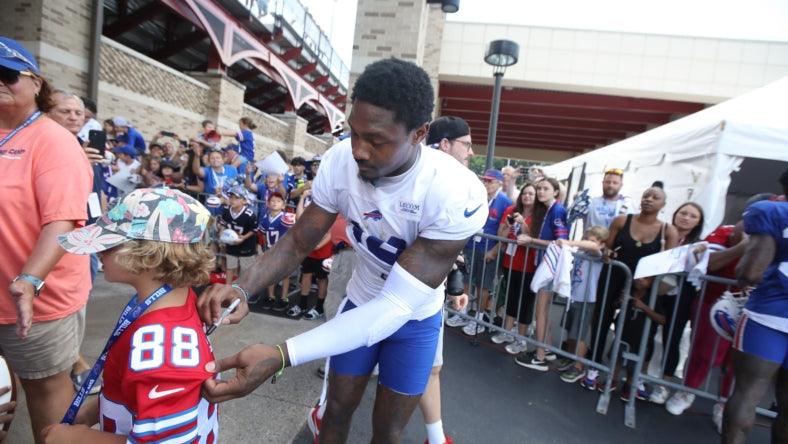 How to Get an NFL Players Autograph? Here is a complete guide to help you!