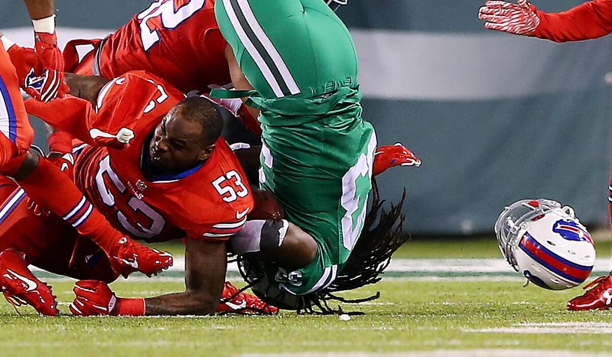 What Happens If Your Helmet Comes Off in the NFL? (Heres What You Need to Know)