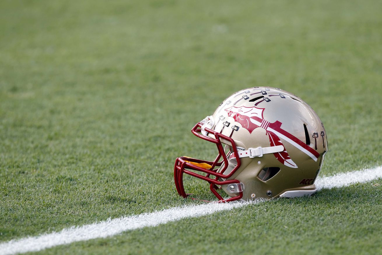 What Happens If Your Helmet Comes Off in the NFL? (Heres What You Need to Know)