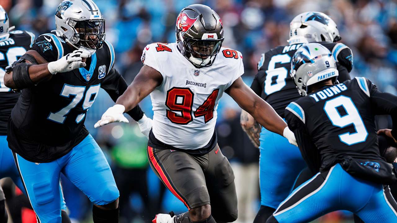 Bucs Raiders Players: Whos Hot and Whos Not (Roster News)