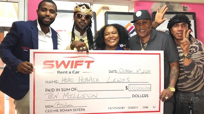 Checking La Lewis Net Worth for 2023: A Look at the Entertainers Finances.