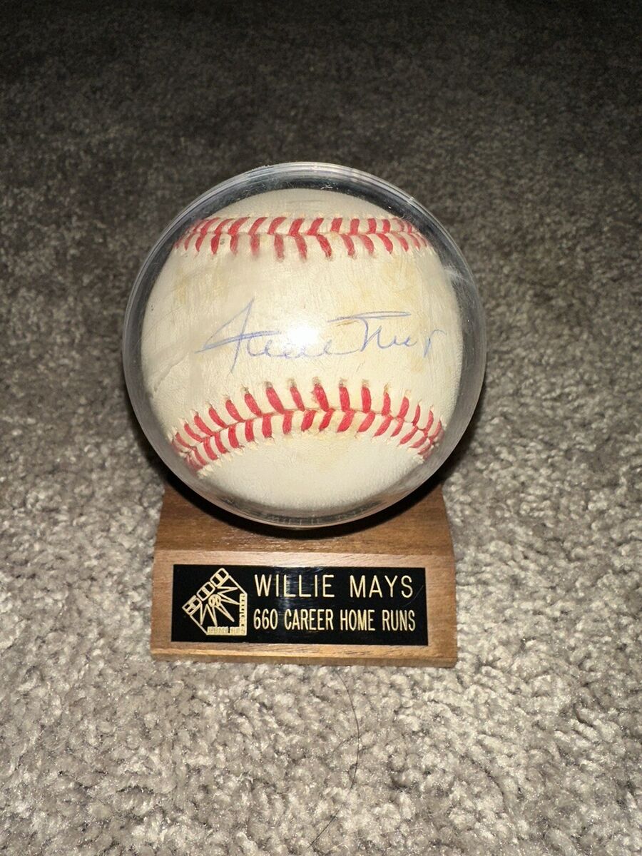 How Much for a Willie Mays Signed Ball? (Value Guide)