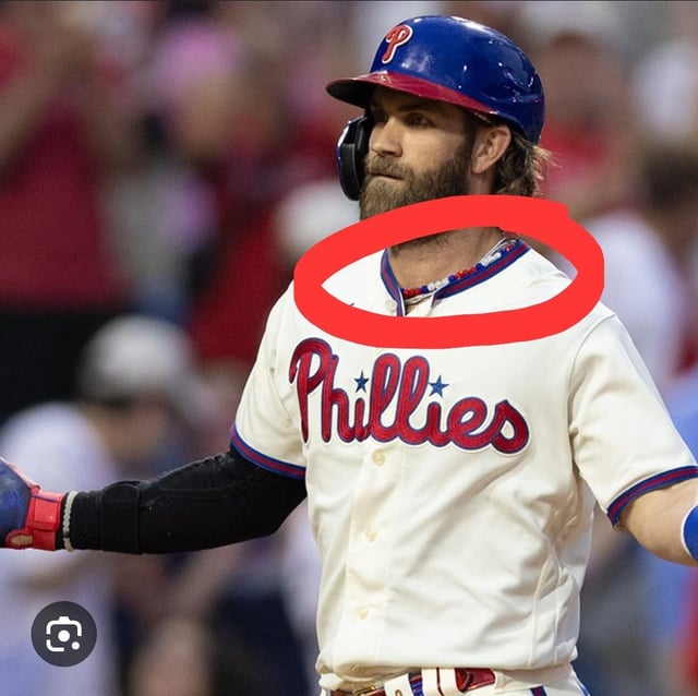 Baseball players beaded necklaces: what are they and why so popular?